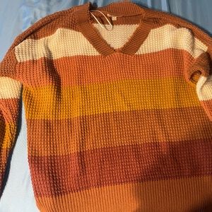 umgee Sweater. SIZE: S